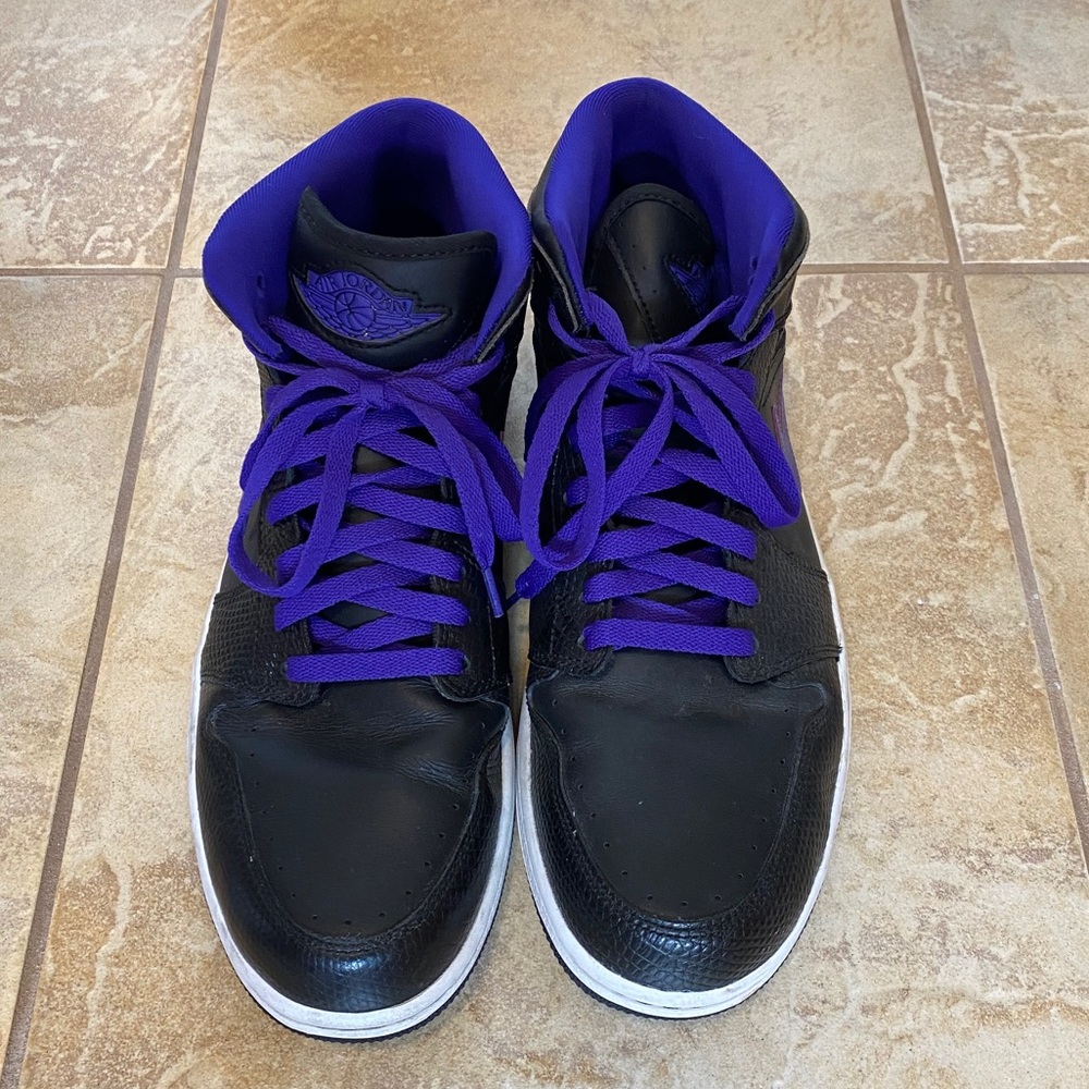 Nike Jordan high tops - Men’s Size 11